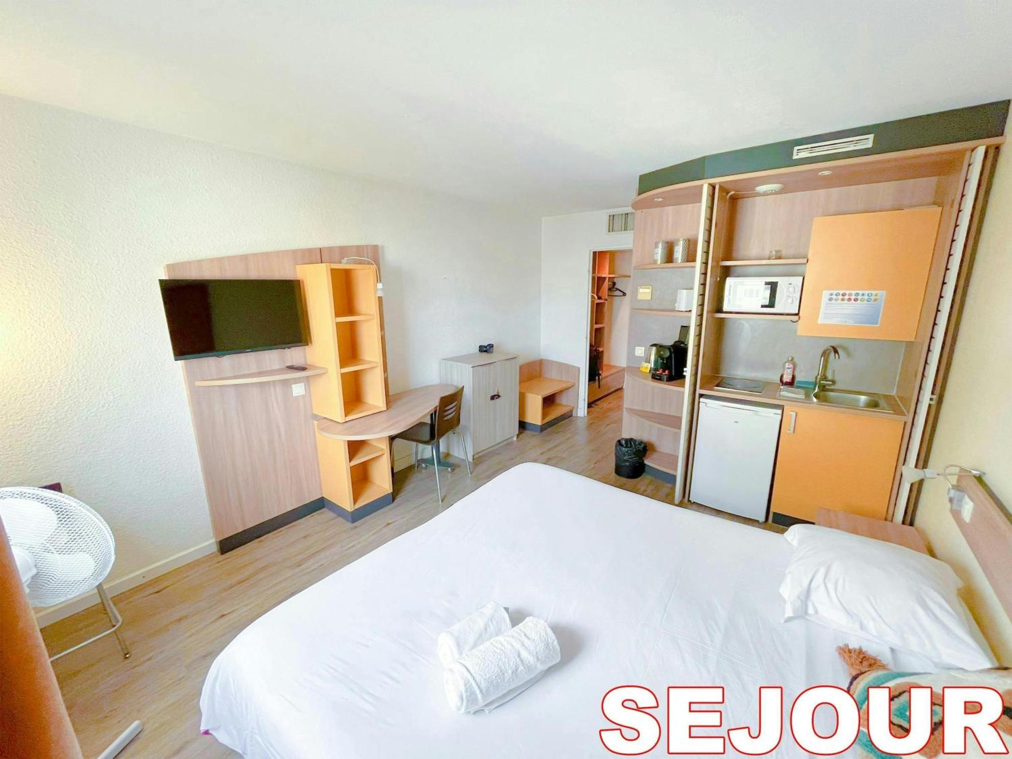 Paris Retreat 5 Minutes From Hoche Metroparking Appartement Pantin Buitenkant foto